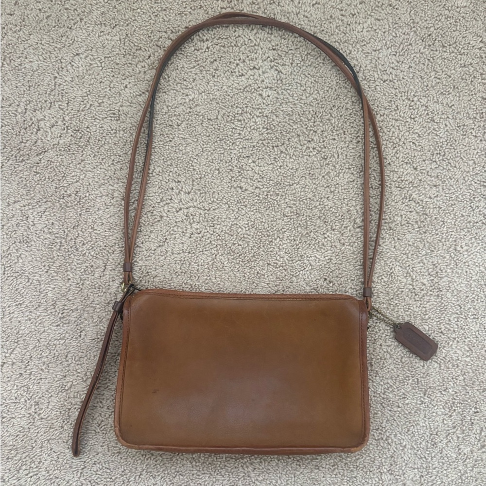 Rare Vintage (70s/80s) Coach Camel Brown Leather Crossbody Zip Bag Made in NYC